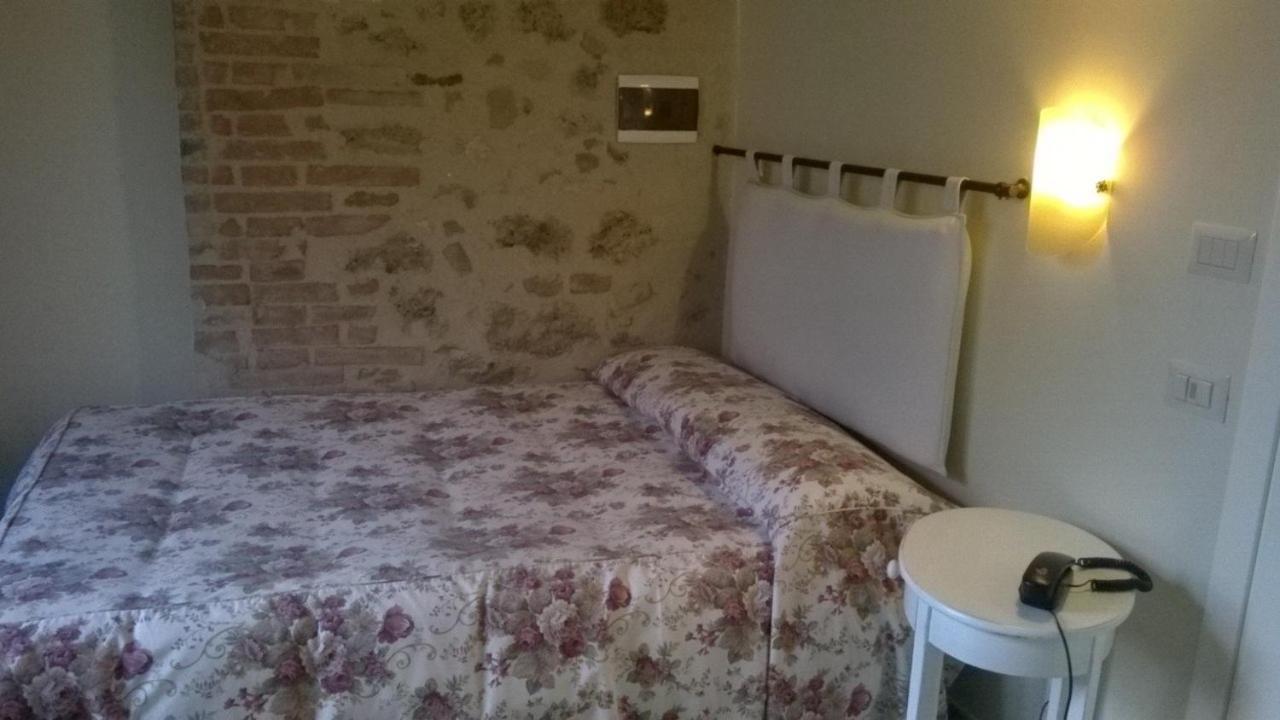 Arnolfo B&B Colle Val D'Elsa Pokoj fotografie